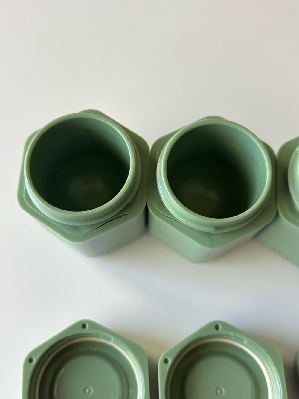 Set of 7 original size Cadence Capsules - Picture 3 of 3